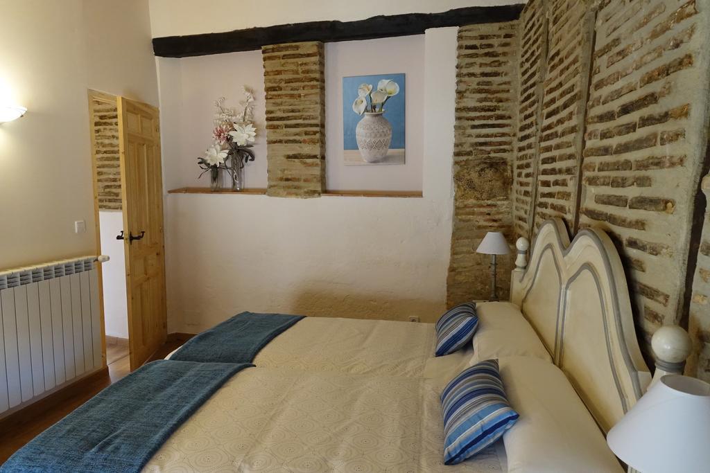 Apartamentos La Dama Azul Agreda Phòng bức ảnh