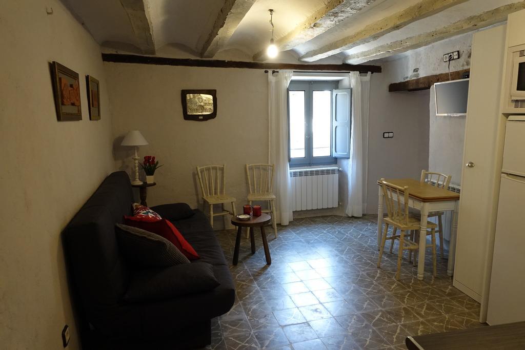Apartamentos La Dama Azul Agreda Phòng bức ảnh